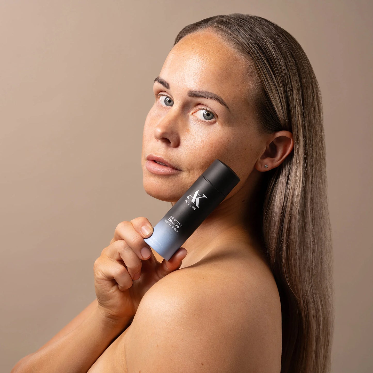 HYDRATING CERAMIDE MOISTURIZER- Skin barrier repair & strenghtening
